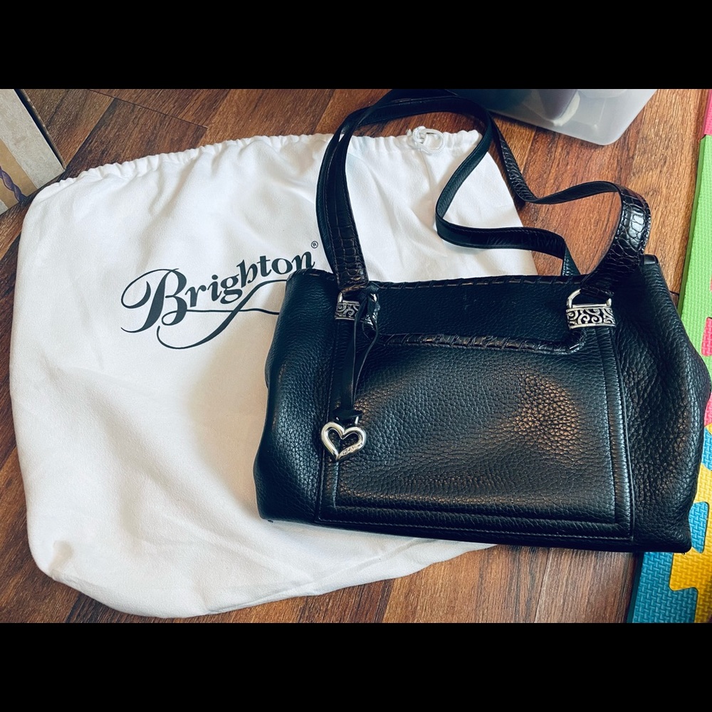 Like new Brighton leather purse with original box